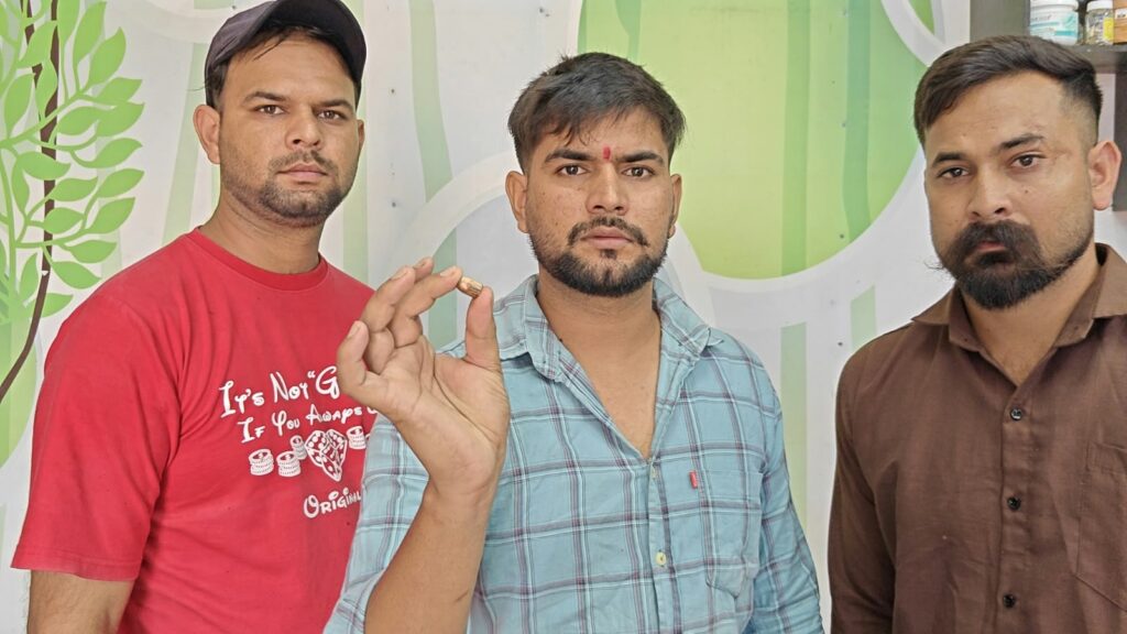 Pathankot Hair Salon Firing : पठानकोट के मनवाल बाग में हेयर सैलून पर फायरिंग