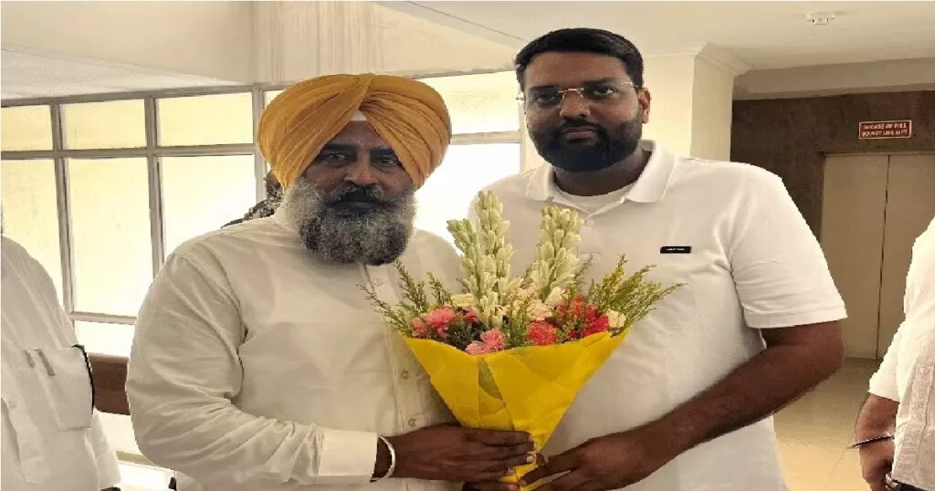 Punjab News : परगट सिंह को पीपीसीसी अध्यक्ष बनने पर यूथ कांग्रेस ने दिल्ली में दी बधाई