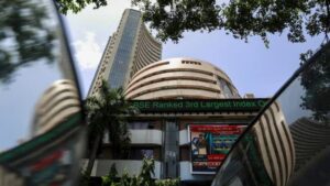 सेंसेक्स में 722 अंक तक उछाल: दिन के अंत में 473 अंक ऊपर बंद हुआ बाजार, निफ्टी भी चढ़ा