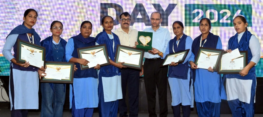 Trident Group Value Day Celebration : ट्राइडेंट ग्रुप ने धूमधाम से मनाया 'वैल्यू डे', उत्कृष्ट कार्य प्रदर्शन के लिए 200 से अधिक कर्मचारी सम्मानित