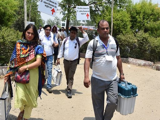 नगर निगम चुनाव: पंचकूला में ईवीएम लेकर बूथों के लिए निकली टीमें, कल होगी 204 बूथों पर वोटिंग, 13 मई को आएगा परिणाम